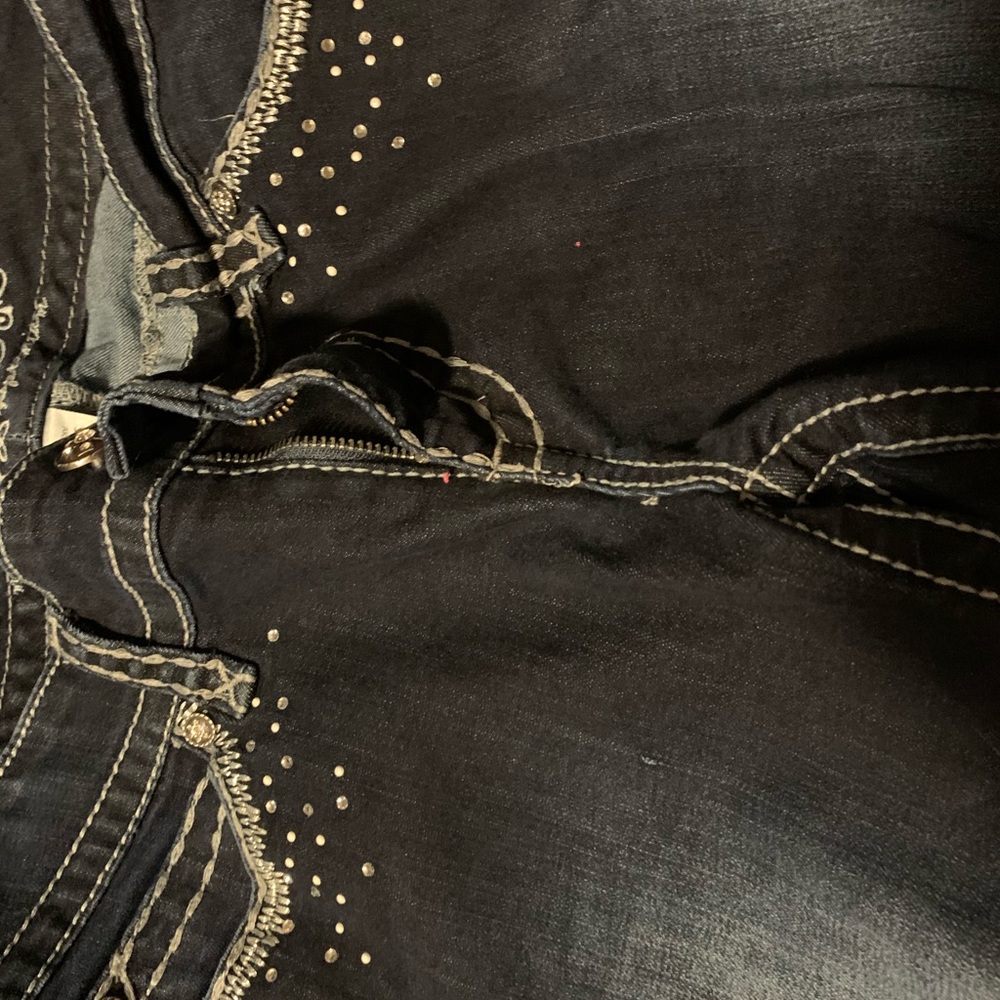 Capris - Picture 3 of 5